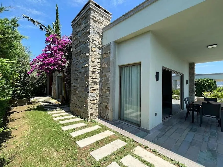 Bodrum Bitez De Rueya Gibi Bir Villada Misafirlik Turquia